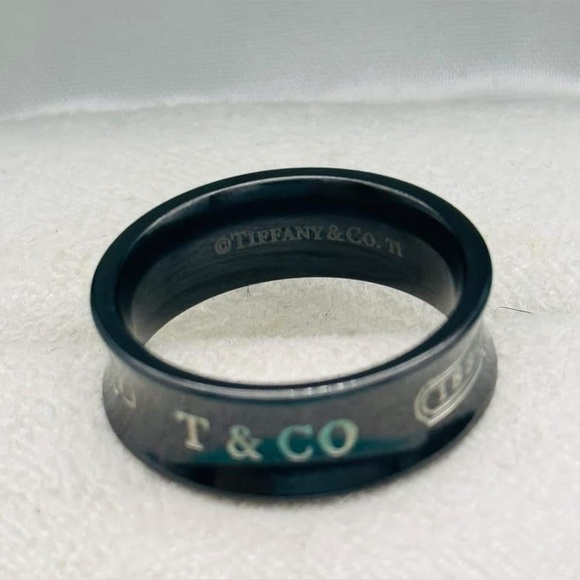 Tiffany & Co Titanium 1837 Ring Size 7.5 Pristine - Picture 4 of 10